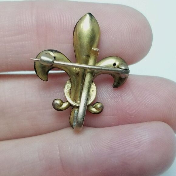 Vintage Fleur De Lis Shape Brooch with Hook Seed Pearl Gold Tone C Clasp Antique - Picture 3 of 7